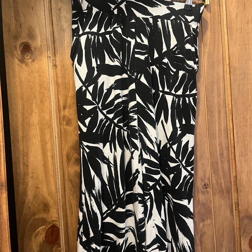 Soma Black and White Tropical Print Wide Leg Lounge Pants - Picture 2 of 4